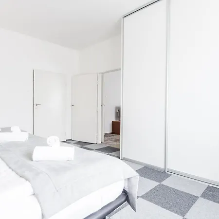 Apartament Princ Next To President Palace *